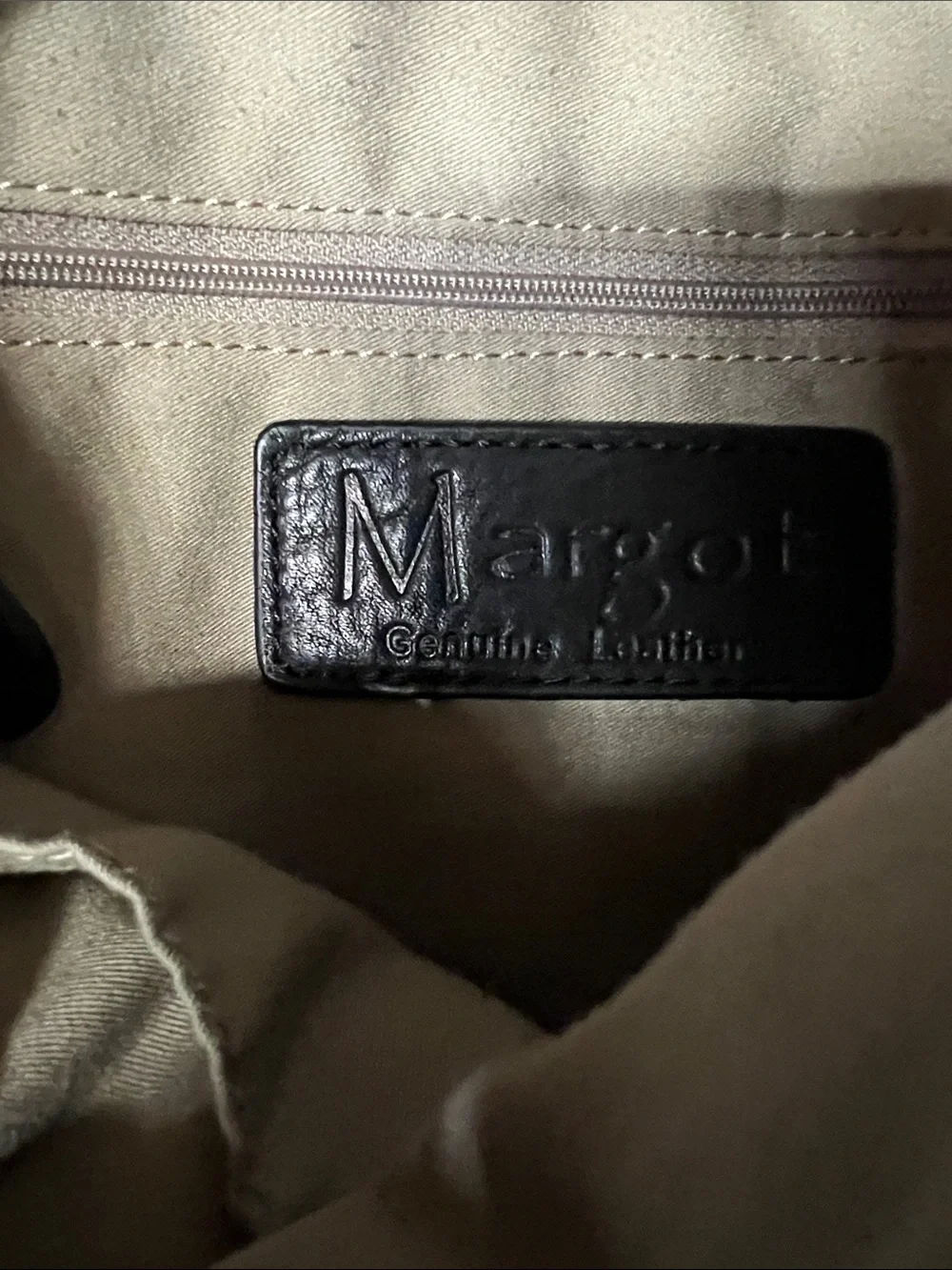 Margot leather purse